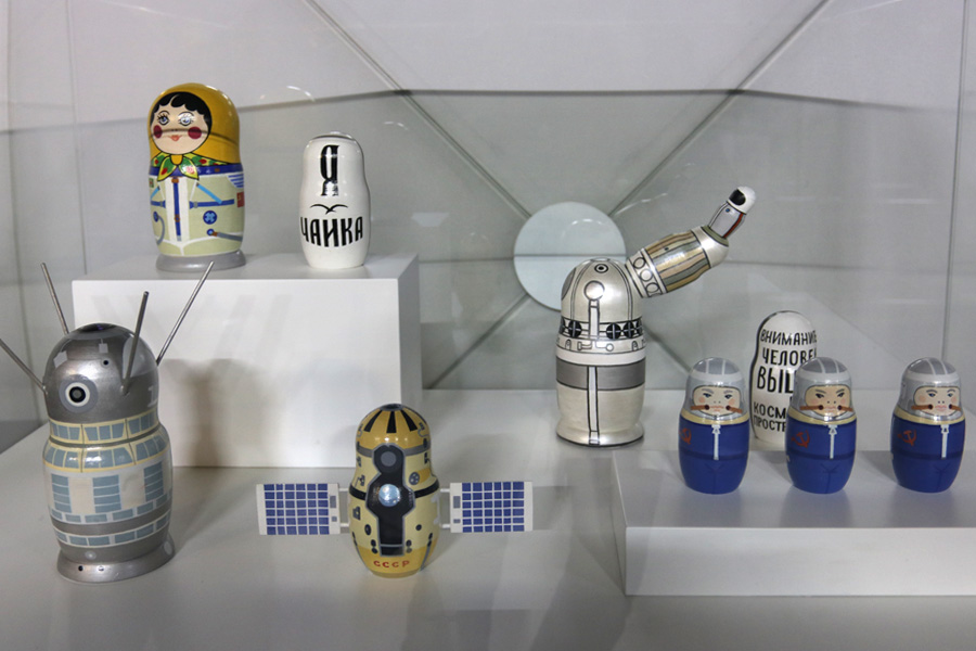 космические матрешки на выставке PROКосмос