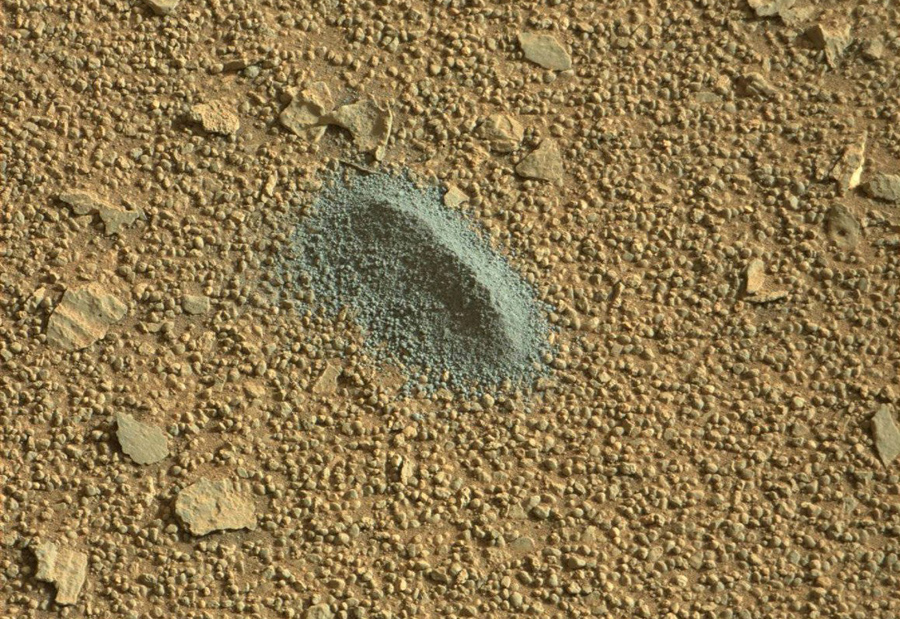 curiosity-on-mars-gypsum-and-nitrates (2)