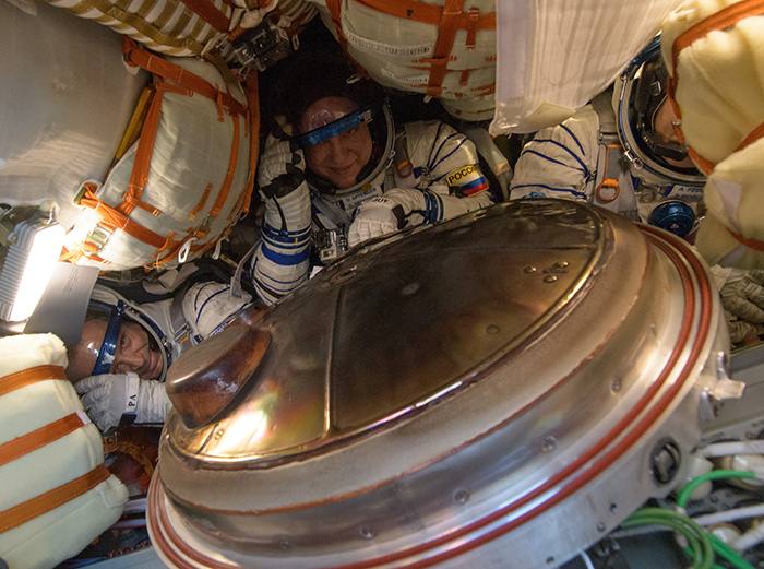 экипаж экспедиции МКС-56 на корабле «Союз МС-08»