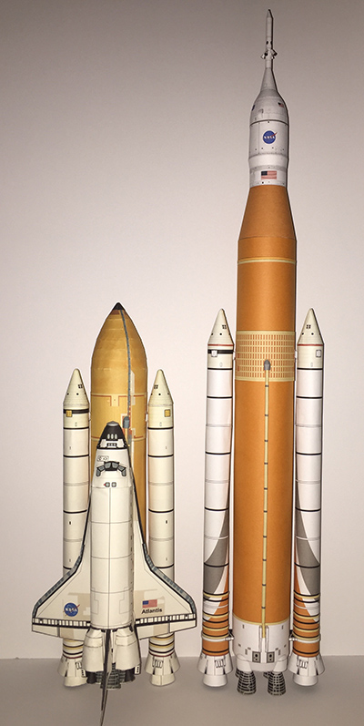 Сравнительные модели SLS и Space Shuttle