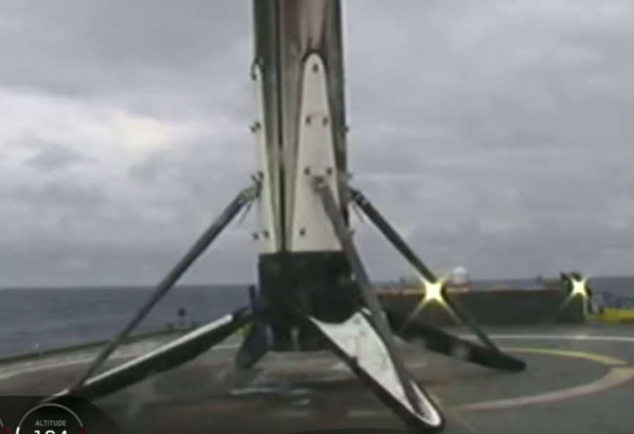 Центральный ускоритель Falcon Heavy 
